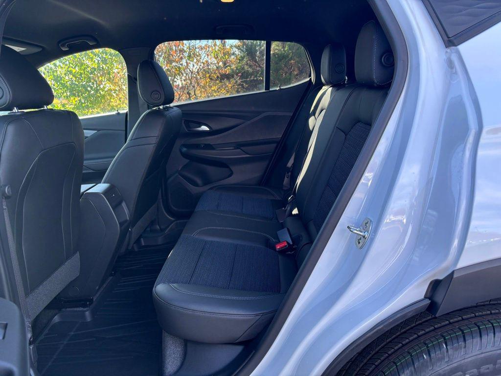 new 2025 Buick Envista car, priced at $24,380