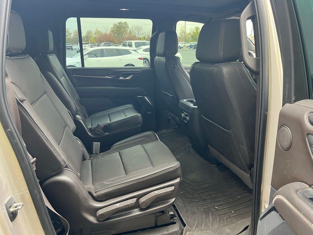 used 2022 GMC Yukon XL car, priced at $45,891