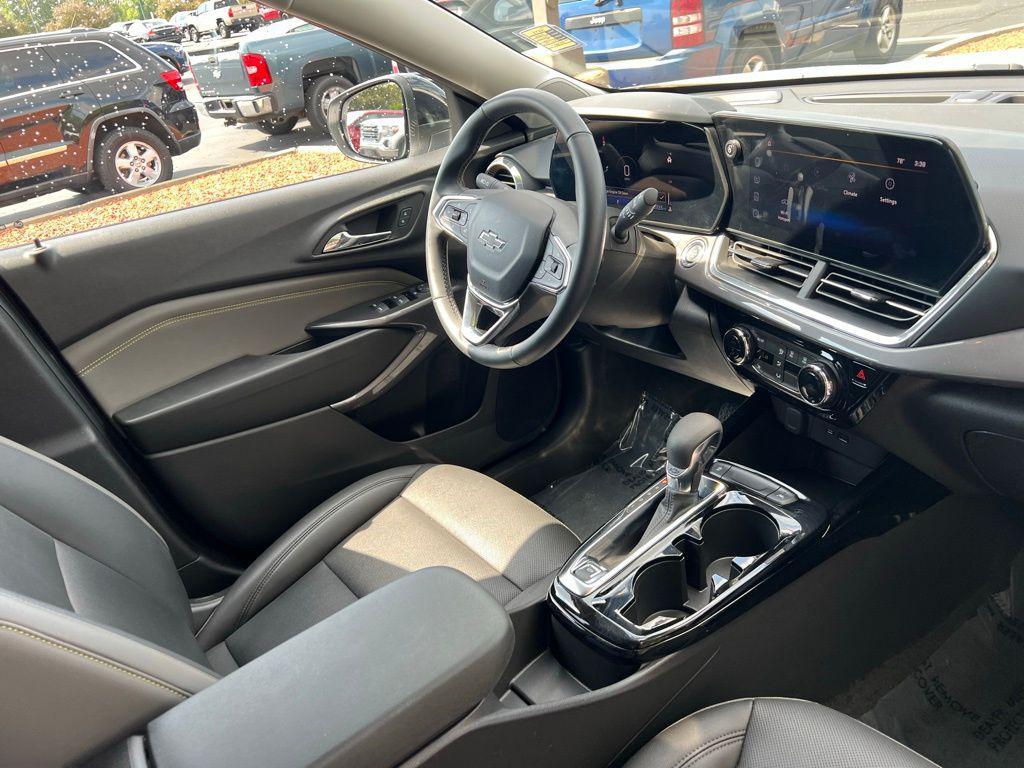 used 2024 Chevrolet Trax car, priced at $25,088
