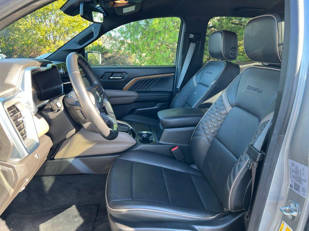 used 2023 GMC Canyon car, priced at $43,537