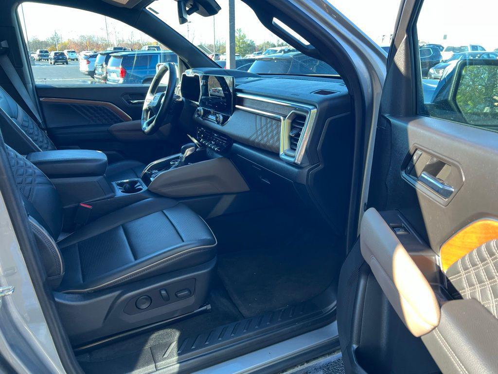 used 2023 GMC Canyon car, priced at $43,537