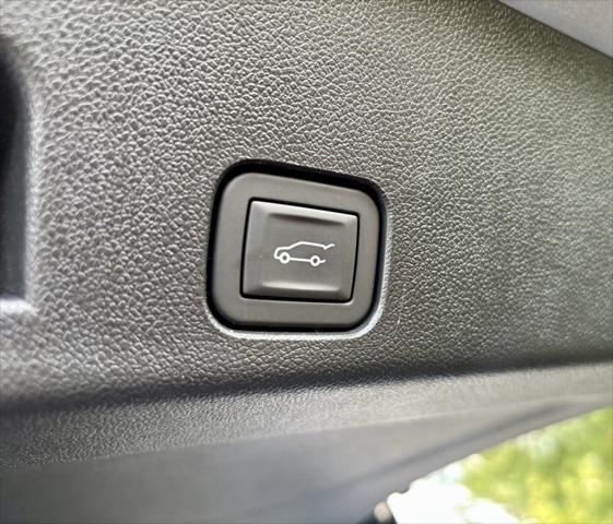 new 2025 Buick Enclave car, priced at $47,295