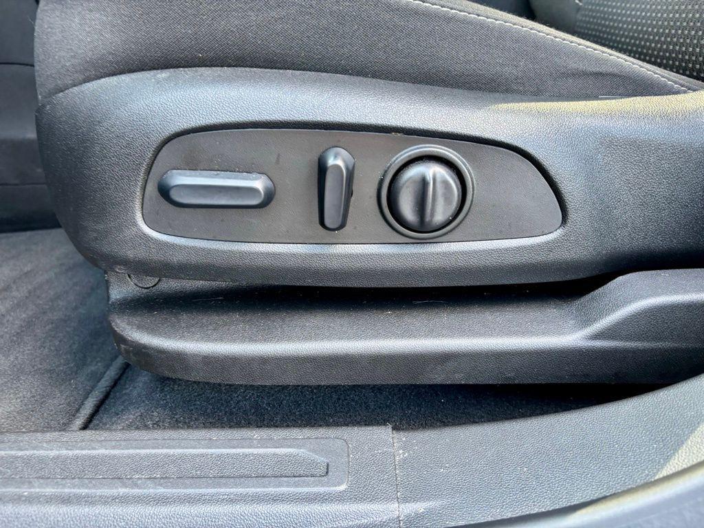 used 2023 GMC Acadia car, priced at $26,348