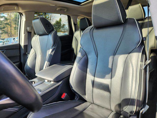 used 2022 Acura MDX car, priced at $44,399