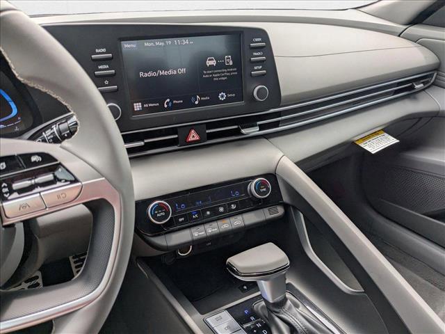 new 2025 Hyundai Elantra car, priced at $23,276