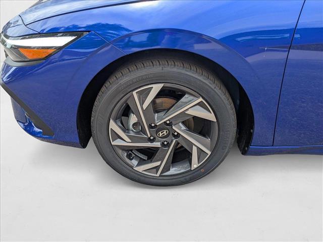 new 2025 Hyundai Elantra car, priced at $23,276