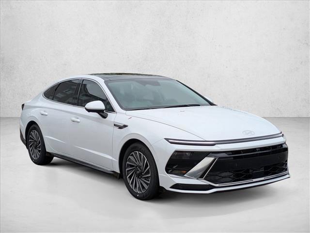 new 2025 Hyundai Sonata Hybrid car, priced at $37,178