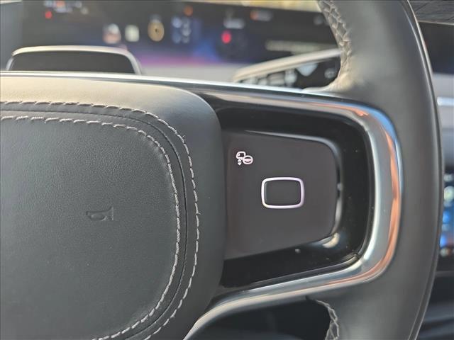 used 2025 Lincoln Navigator car, priced at $95,484