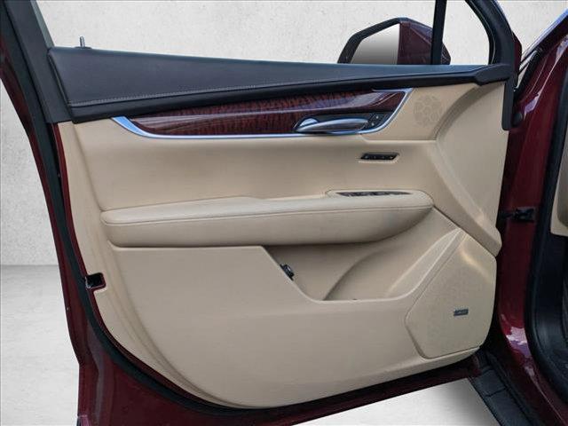 used 2018 Cadillac XT5 car, priced at $19,328