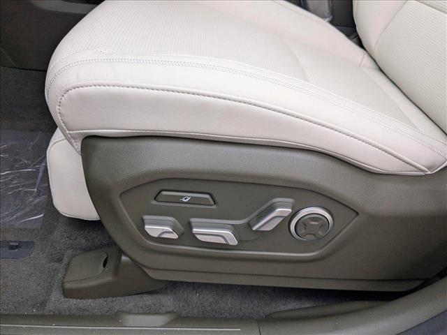 new 2025 Hyundai Santa Fe car, priced at $48,082