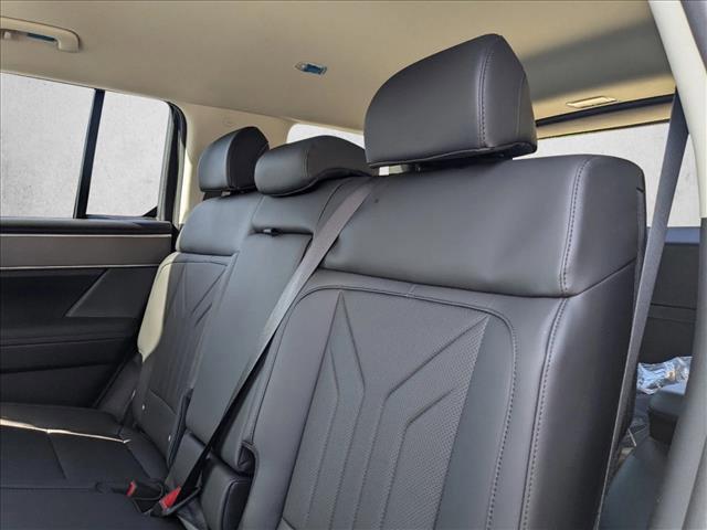 used 2025 Hyundai Santa Fe car, priced at $37,962