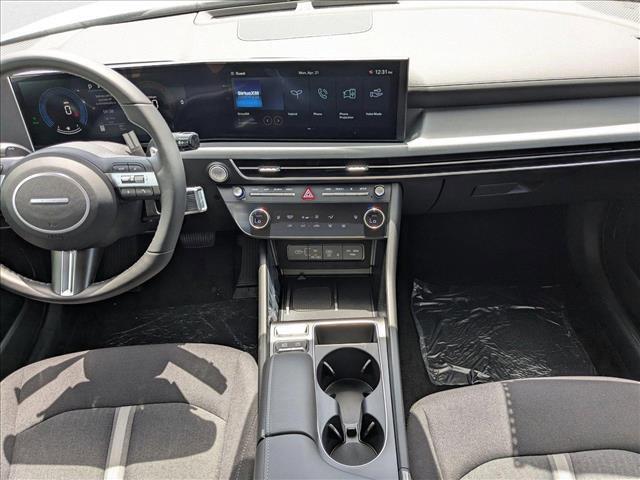 new 2025 Hyundai Sonata Hybrid car, priced at $31,052