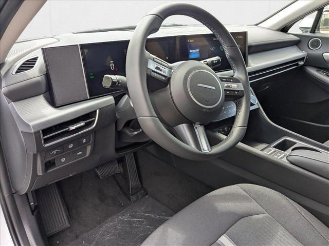 new 2025 Hyundai Sonata Hybrid car, priced at $31,052