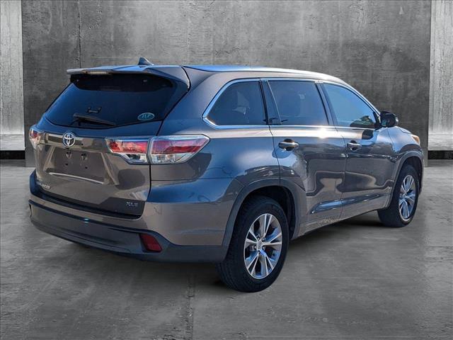 used 2015 Toyota Highlander car, priced at $19,144