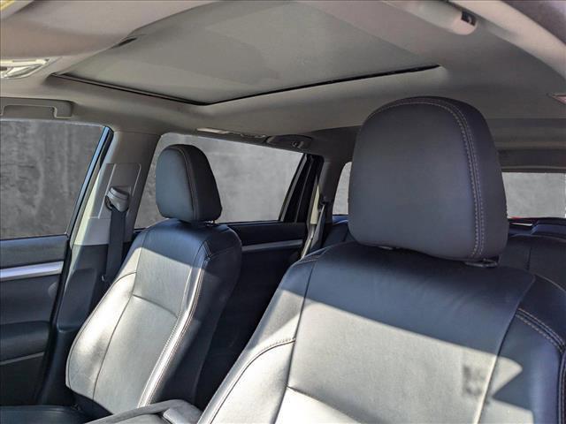 used 2015 Toyota Highlander car, priced at $19,144