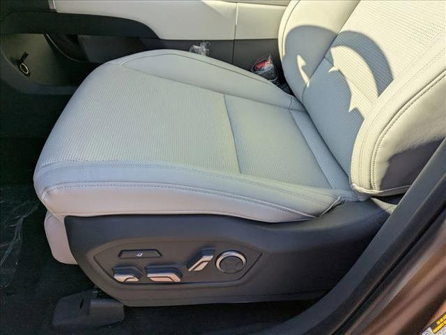 new 2026 Hyundai SANTA FE HEV car, priced at $50,451