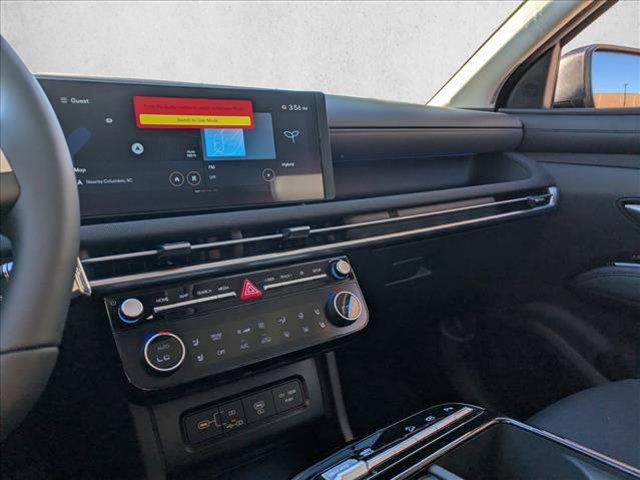 new 2025 Hyundai TUCSON Hybrid car, priced at $39,637