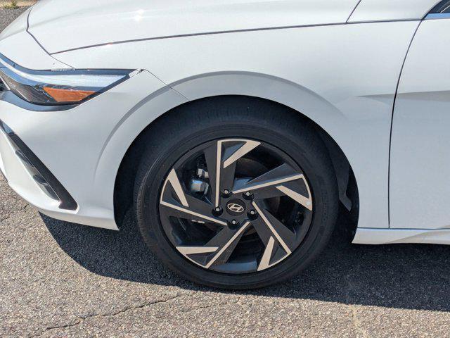 new 2025 Hyundai Elantra car, priced at $31,514