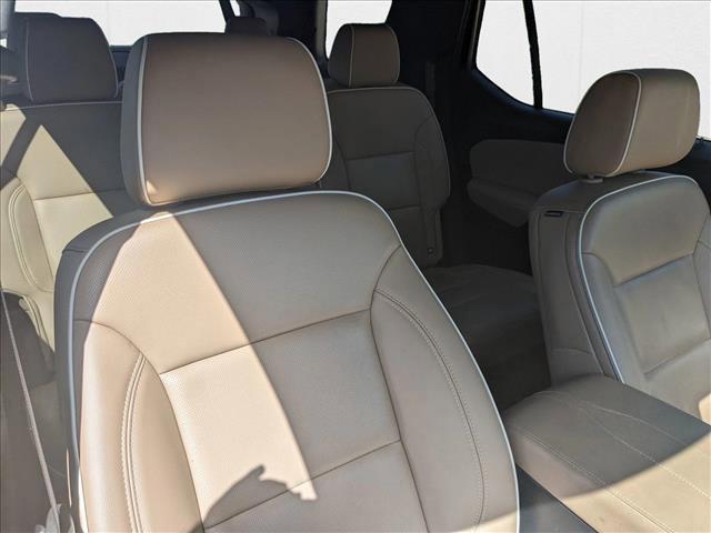used 2023 Chevrolet Traverse car, priced at $30,492