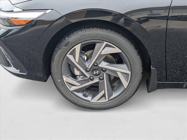 new 2025 Hyundai Elantra car, priced at $23,957