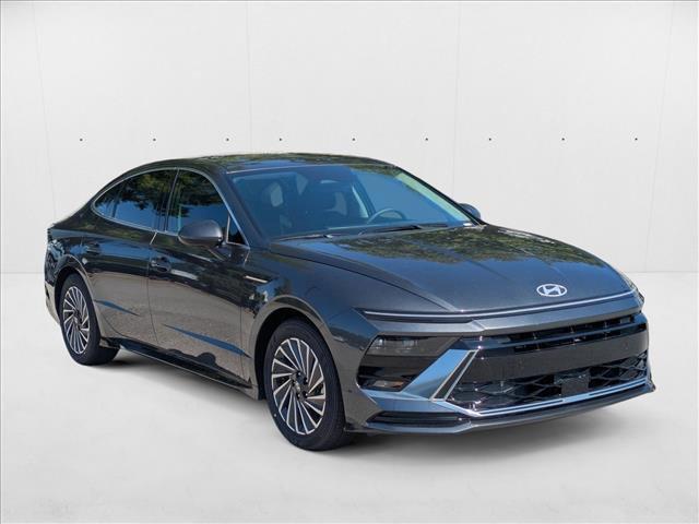 new 2025 Hyundai Sonata Hybrid car, priced at $30,656