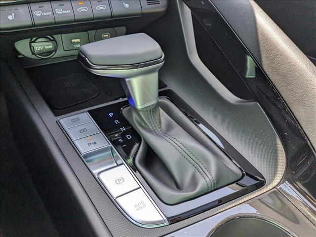 new 2024 Hyundai Elantra car, priced at $29,215