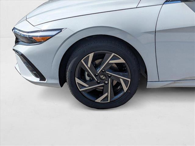 new 2024 Hyundai Elantra car, priced at $29,215