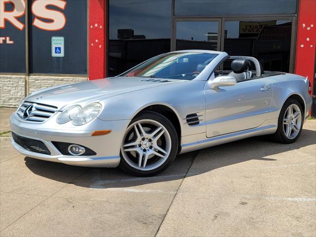 used 2007 Mercedes-Benz SL-Class car, priced at $15,999