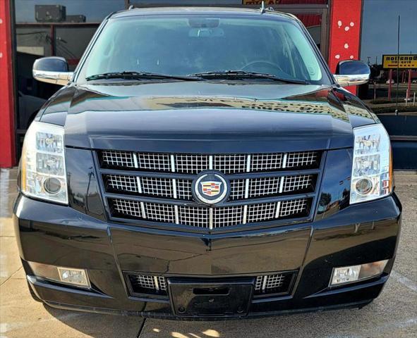 used 2013 Cadillac Escalade car, priced at $13,999