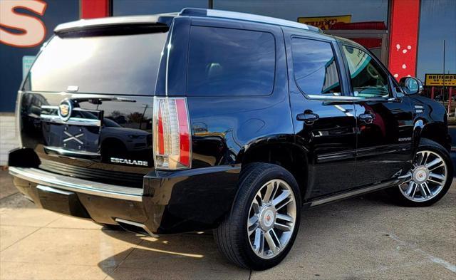 used 2013 Cadillac Escalade car, priced at $13,999