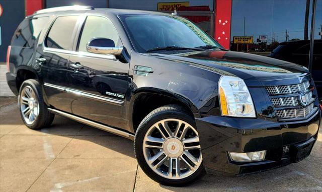 used 2013 Cadillac Escalade car, priced at $13,999