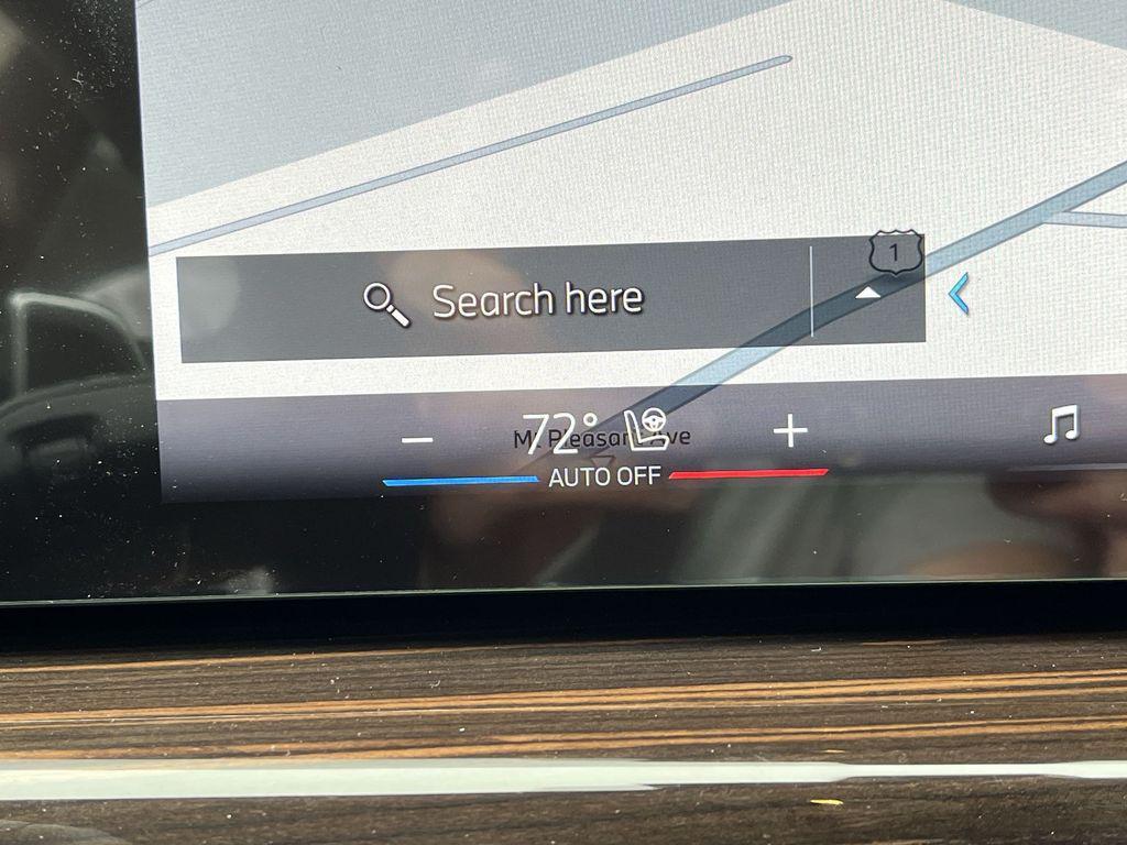 used 2026 BMW X7 car, priced at $92,080