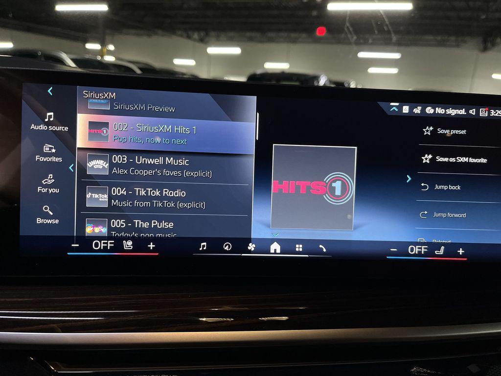 new 2026 BMW X7 car, priced at $93,625