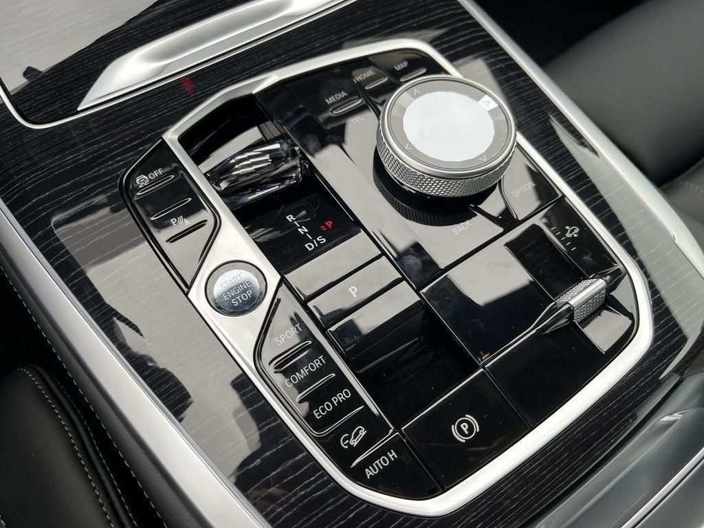 new 2026 BMW X7 car, priced at $124,230