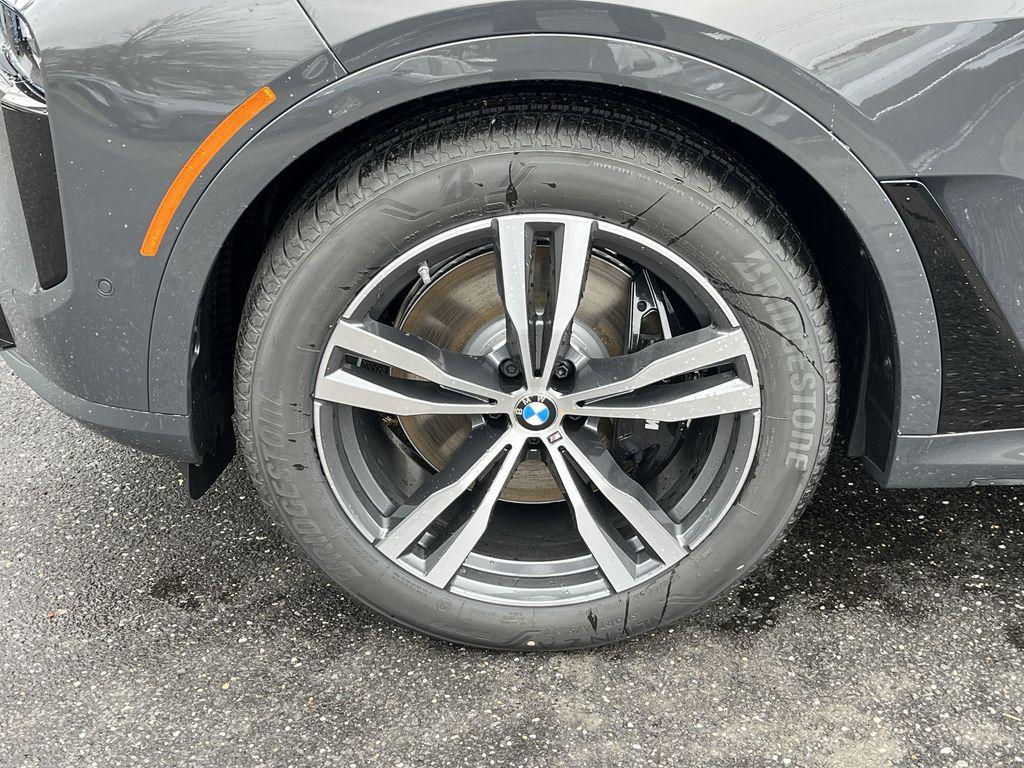 new 2026 BMW X7 car, priced at $124,230