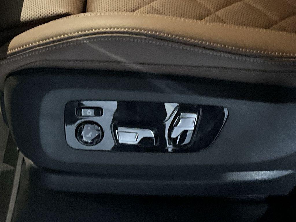 new 2026 BMW X7 car, priced at $95,840