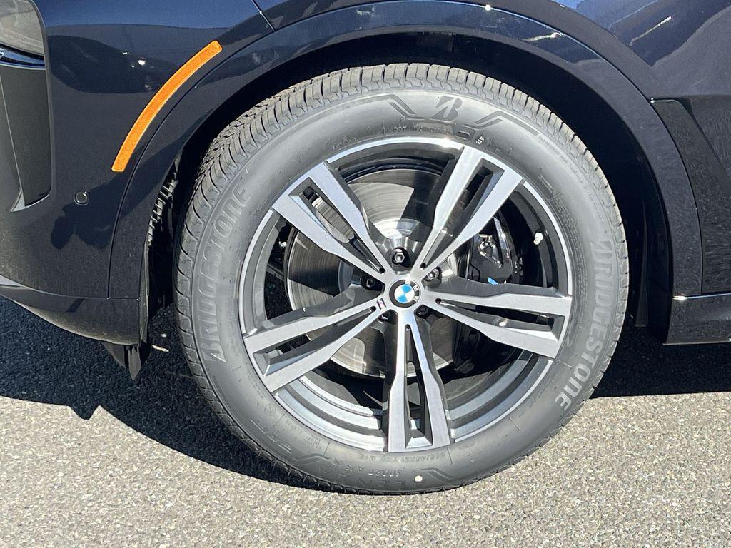 new 2026 BMW X7 car, priced at $98,580