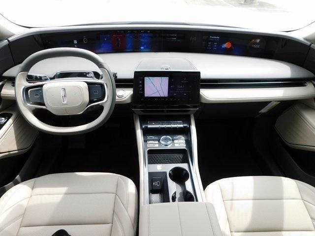 new 2025 Lincoln Nautilus car, priced at $52,328