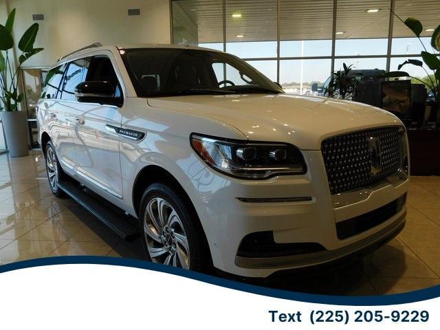 new 2024 Lincoln Navigator car, priced at $101,235