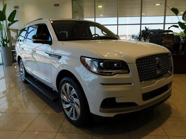 new 2024 Lincoln Navigator car, priced at $99,162