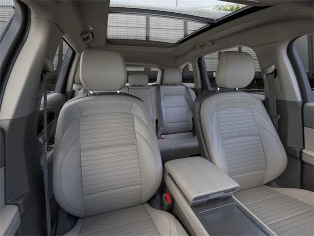 new 2025 Lincoln Nautilus car, priced at $65,019