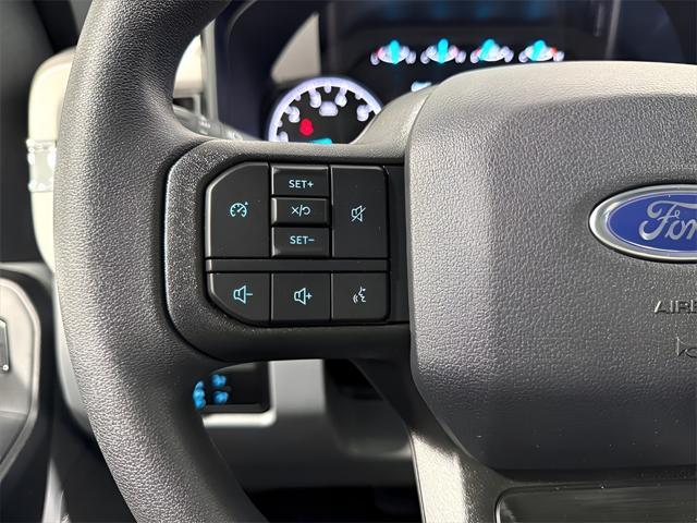 new 2025 Ford F-250 car, priced at $53,200