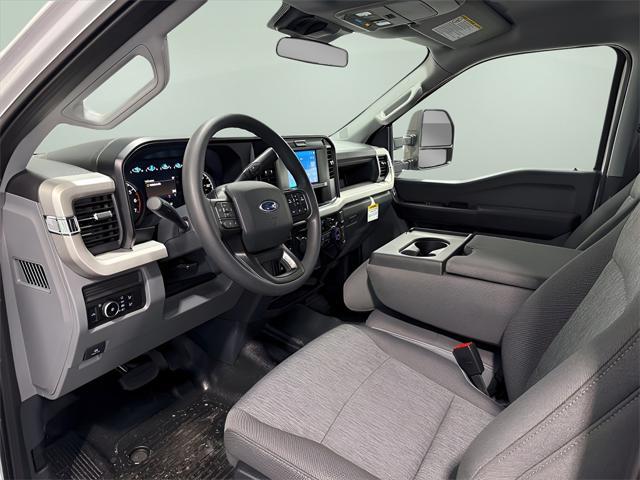 new 2025 Ford F-250 car, priced at $53,200