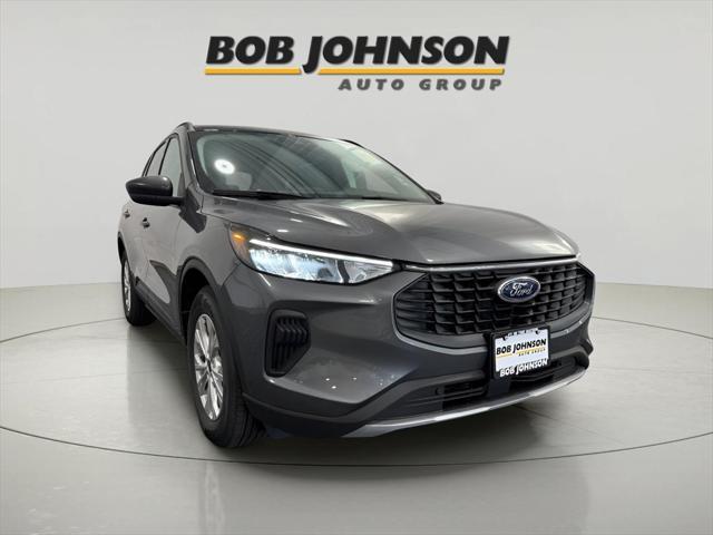 new 2025 Ford Escape car, priced at $30,260