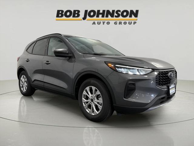 new 2025 Ford Escape car, priced at $30,260