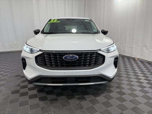 new 2025 Ford Escape car, priced at $26,800