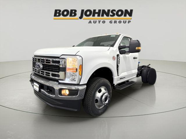 new 2025 Ford F-350 car, priced at $69,525
