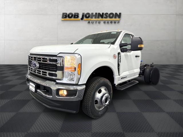 new 2025 Ford F-350 car, priced at $71,525