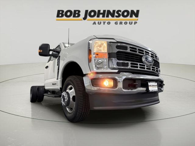 new 2025 Ford F-350 car, priced at $69,525