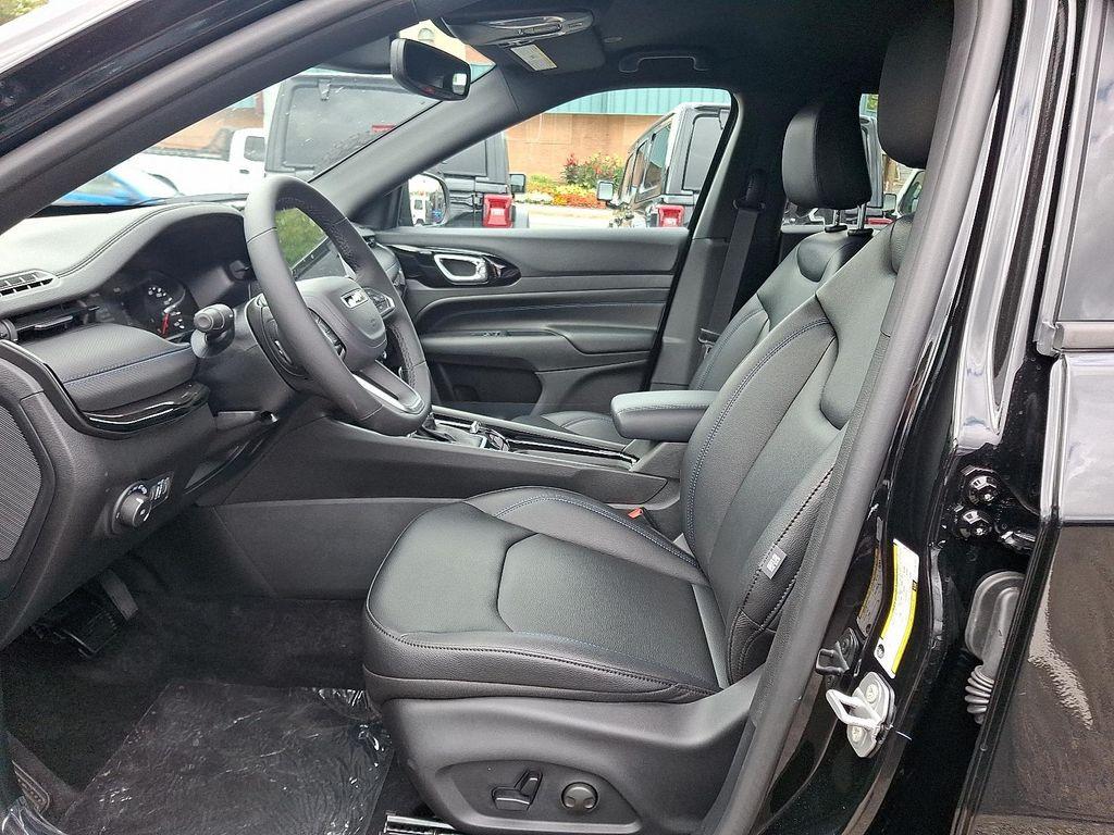 new 2026 Jeep Compass car, priced at $37,345